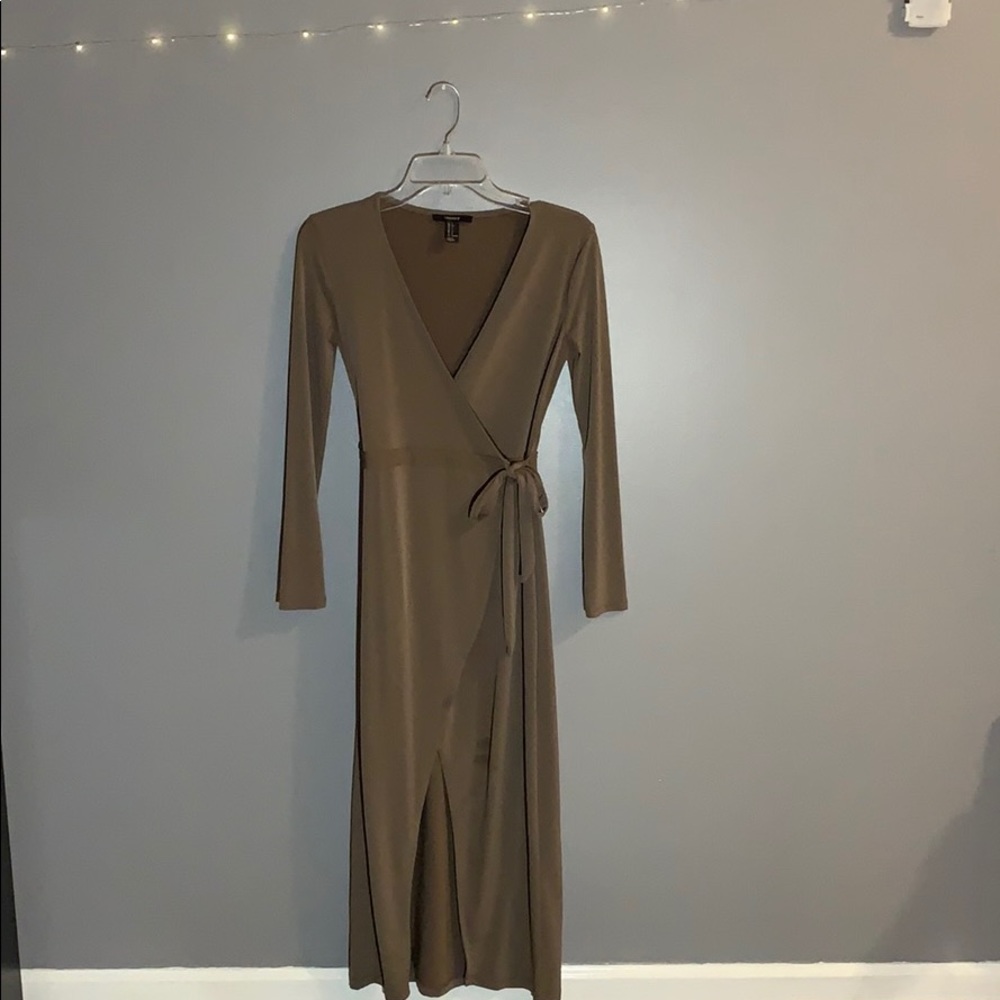 Sexy Beige Dress!